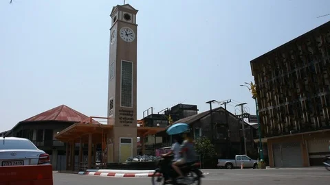 Vietnamese Clock Tower roundabout at Mekong riverside in Nakhon Phanom, Thaiand Stock Footage 122302510