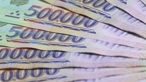 Vietnamese currency notes of five hundred thousand dong close-up. Stock Footage 336721416