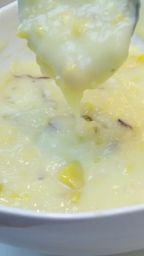 Vietnamese mung bean pudding Che Hoa Cau Asia drink liquid jelly viscous jelly Stock Footage 276606392