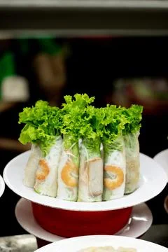 Vietnamese spring rolls, summer spring rolls, or salad spring rolls Foto stock