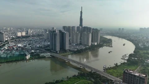 Vietnam's tallest building is located next to a beautiful river | Ho Chi Minh Vidéo 331493853