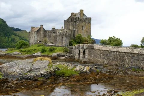 View of 13th century Eilean Donan Castle in Kyle of Lochalsh, Scotland (UK) Stock Photos