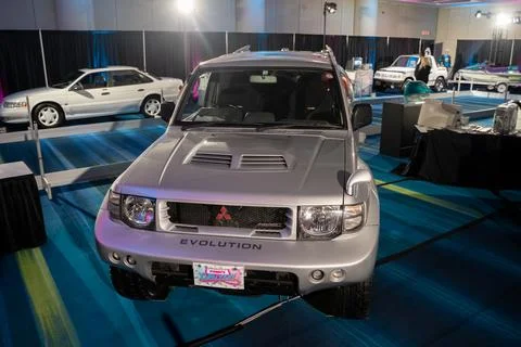 View of 1998 Mitsubishi Pajero Evolution at Canadian International AutoShow. Stockfoto's