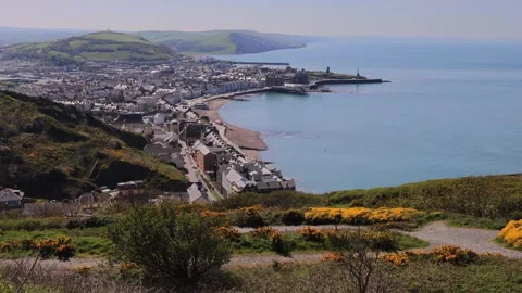 View to Aberystwyth town from Constitution Hill Vídeos de archivo 342118763