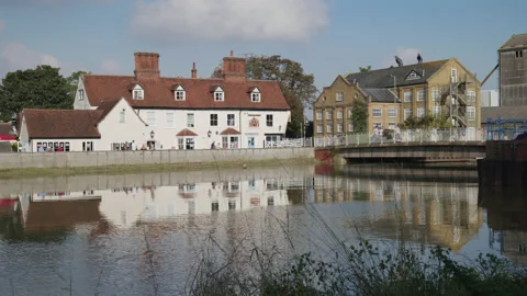 View across the river Chelmer at Fullbridge, Maldon, UK. High tide 2. 4K tripod Stock Footage 164104286