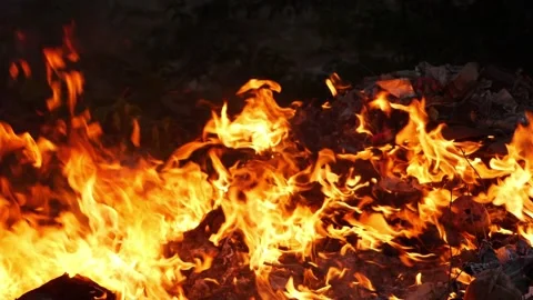 View of air pollution caused by burning of waste materials Vídeo Stock 150714727