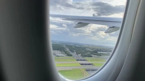 View from airplane window. Taking off in Paris Video stock 161095322
