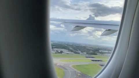 View from airplane window. Taking off in Paris Video stock 161095336