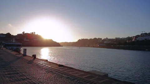 View of amazing Douro River while the sun is setting Видео 70400369