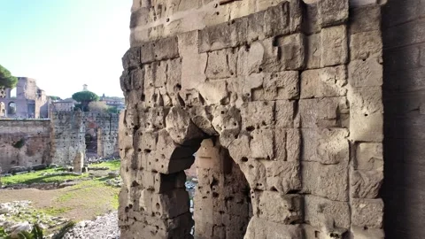 View of ancient ruins of temples in Rome, Italy 스톡 동영상 322656624