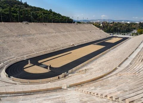 View of the ancient stadium of the first Olympic Games in white marble Foto stock