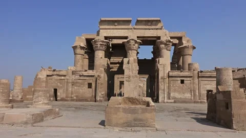 View of the ancient Temple of Kom Ombo in Aswan, Egypt. Stock-Footage 344402829