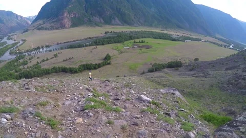 View and scene of a beautiful forest and mountain landscape Stock-Footage 129714595