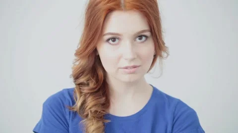 View and scene of how a beautiful young girl Stock-Footage 129735032