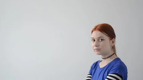 View and scene of how a beautiful young girl 스톡 동영상 129736267