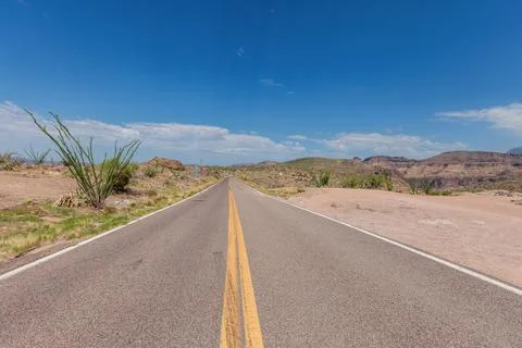 View of Apache trail scenic road Stock-Fotos