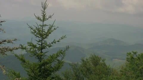 View of the Appalachian Mountains from the Blue Ridge Parkway Video stock 12748201
