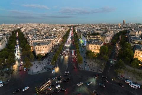 View from Arc de Triomphe in Paris towards Avenue des Champs-Elysees, Paris, Fotos Stock