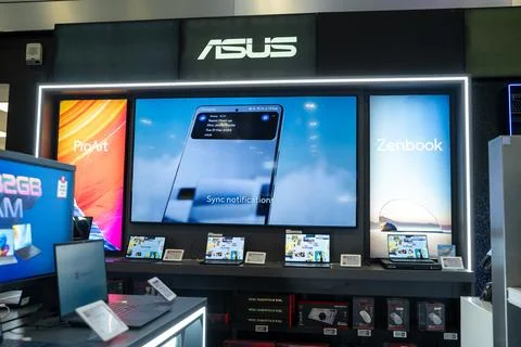 View of ASUS laptop display in electronics store. Toronto, Canada - August 5, Stock Photos