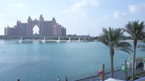 View of the atlantis hotel in dubai Stock-Footage 206076286