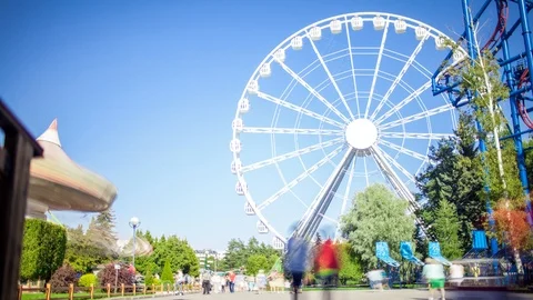 View of a attraction park over blue sky Stock-Footage 98427952