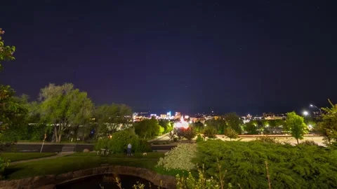 View of aurora borealis over the city skyline of Boise, United States. 库存影片 340641539