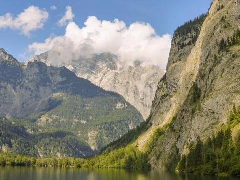 View of Austrian Alps and a Mountain Lake Foto stock