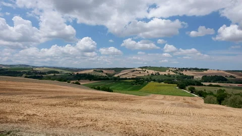 View of the Balcony of the Marche in the city of Cingoli in the Marche region, i Stock-Footage 135860758
