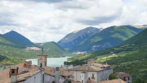 View of Barrea and its namesake lake in Abruzzo. Video stock 207448002