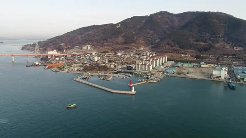 View of the bay of city with mountain Stock-Footage 303540006