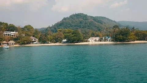 View of the beach on the island. Video stock 101639665
