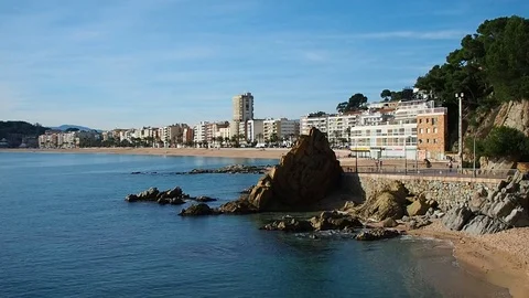 View of the beach of Lloret de Mar 스톡 동영상 71868663