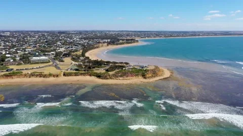 "View of a beach at Torquay, Australia" Video stock 144013013