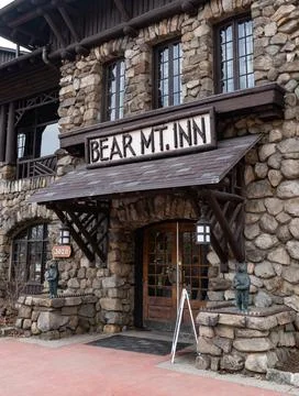 View of the Bear Mountain Inn Stock Photos