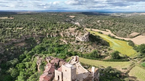 View of the beautiful medieval village of Calatañazor in the province of Soria Stock Footage 288564656