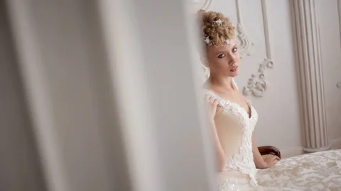 View behind the column on a young bride Stock Footage 104576801