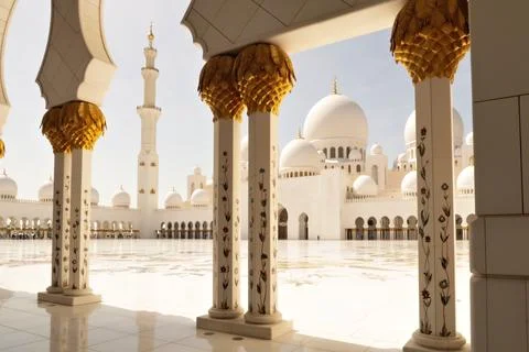 View between elaborate columns into the innter courtyard of the Sheikh Zaye.. Stock Photos