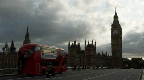 View of Big Ben and the Palace of Westminster, London. Evening, walking people Stock Footage 56561586