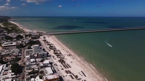 View of the big Coast of Progreso in yucatan, mexico Video stock 144373584