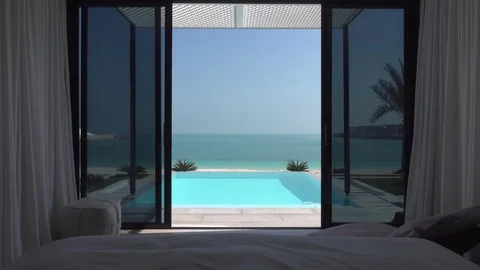 View on Blue Island and pool Vidéo 84743500