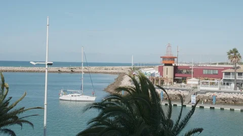 View of boating coming in to the bay Stock Footage 106498874