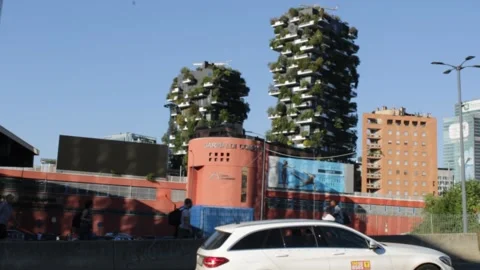 View of Bosco Verticale 스톡 동영상 205160090