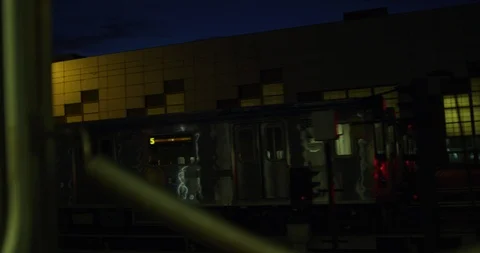 A View Of The Bronx At Dusk From The Train 4K 72 FPS 8 스톡 동영상 94379071