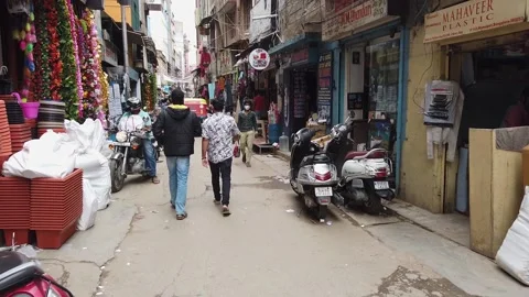 A view of busy congested shopping street of bangalore Stock Footage 218250433