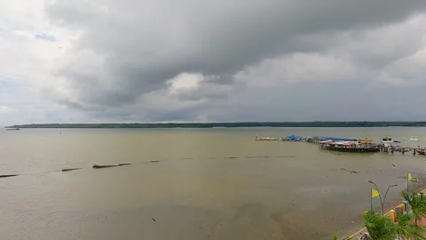 View of the Calm Pacific Coast with Cloudy Skies Video stock 330278687