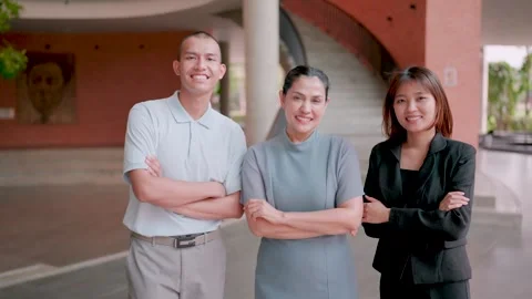 View of camera plan video. Three young entrepreneurs and their team are excited  Stock Footage 265229195