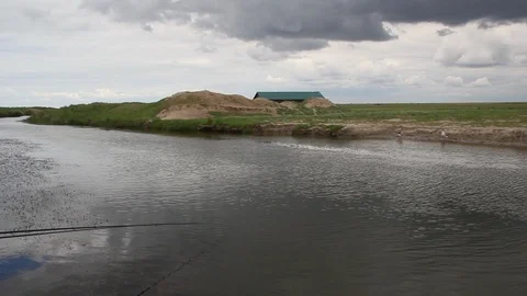 A view of the canal in the summer.  Video stock 123573351
