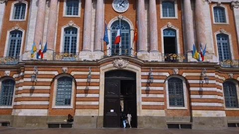 View of Capitol of Toulouse ( Capitole de Toulouse ) the heart of the municipal Stock Footage 202068165
