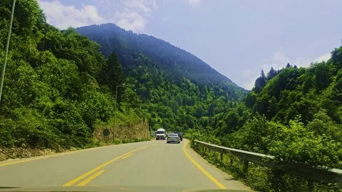 View a car driving down a road. Stock-Footage 284630831