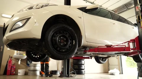 View of the car on the ramp 库存影片 142691658